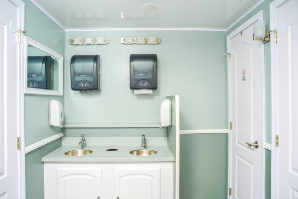 25’ Satellite Luxury Restroom Trailer 5+5 interior with double sink